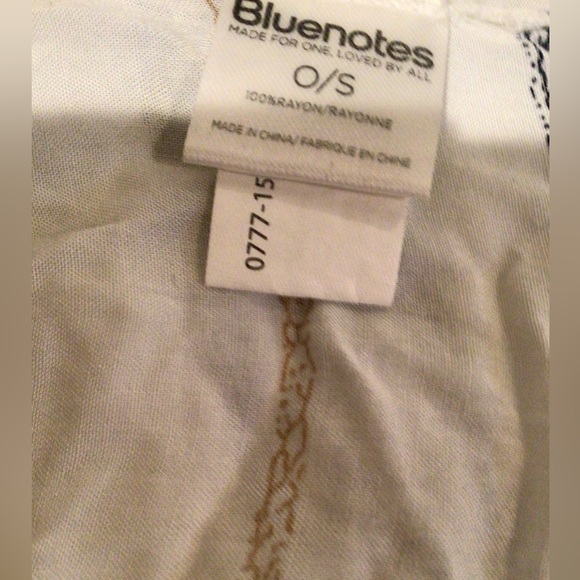 🛍3 for $30🛍Bluenotes Boho open with poncho with arm hole and tassel trim - Picture 2 of 3